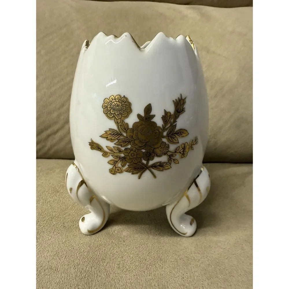 Vintage Napcoware Footed Egg Shape Vase. Gold & Black Flowers. Gold Trim 6